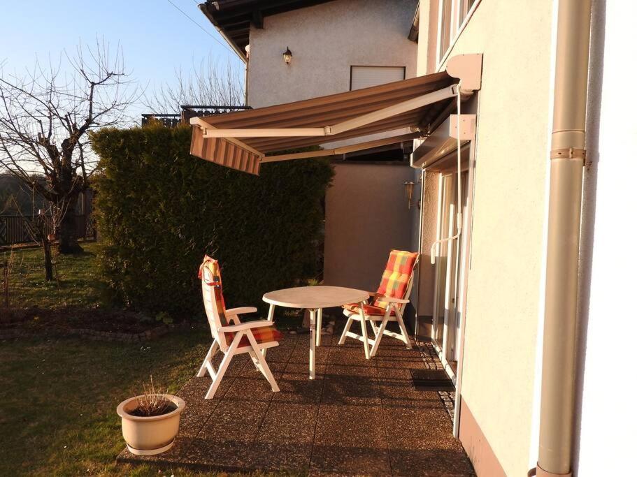 Schoene Gemuetliche Ferienwohnung Mit Fernblick. Nalbach Εξωτερικό φωτογραφία